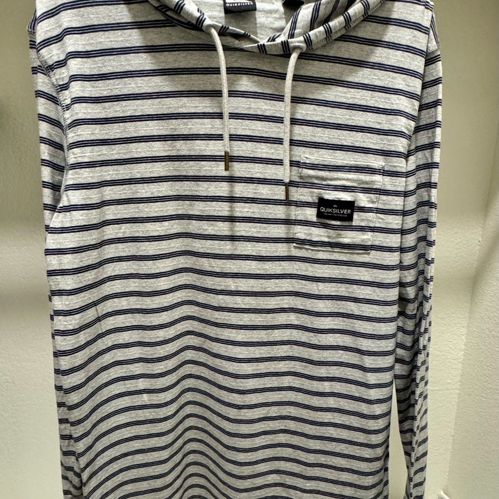 Quiksilver Gray and Navy Striped Long Sleeve Tee with Hoodie Men’s Large